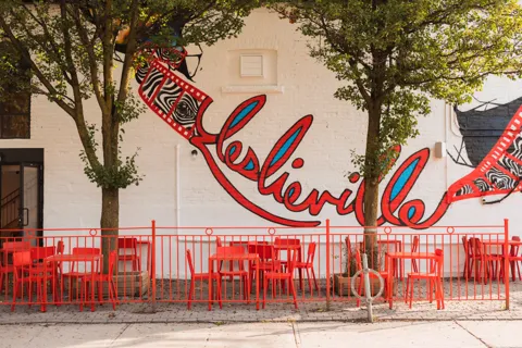 Dave's Hot Chicken Leslieville, project image 11