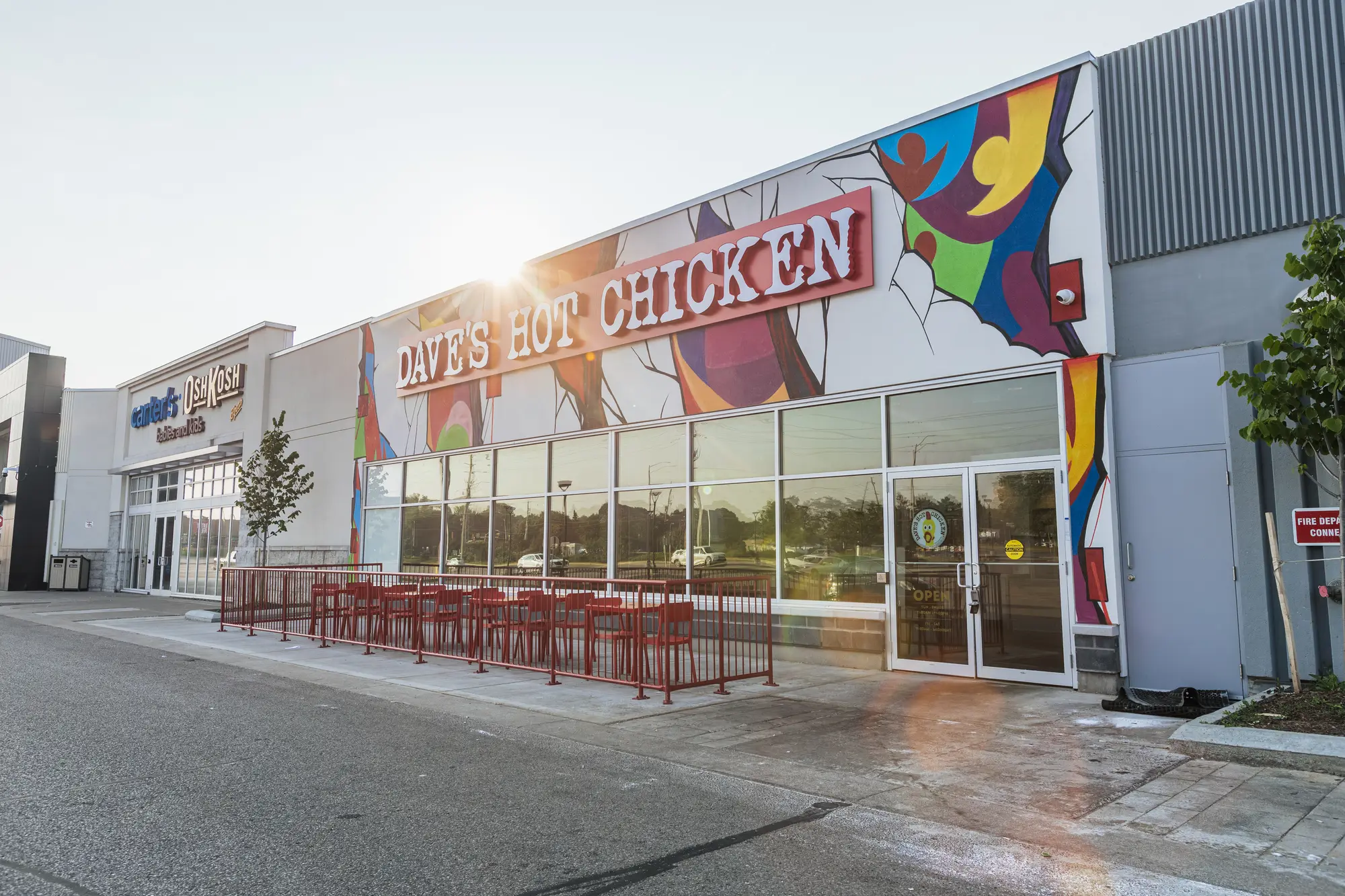 Dave's Hot Chicken Pickering storefront and glazing from the parking lot
