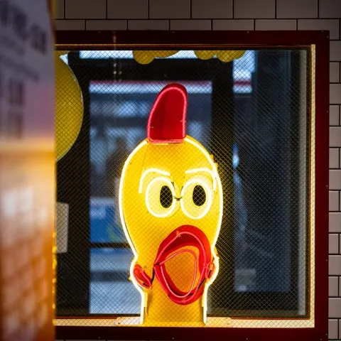 Dave's Hot Chicken Parkdale, project image 10