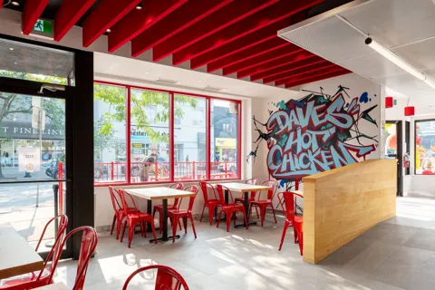 Dave's Hot Chicken Yonge Street, project image 7