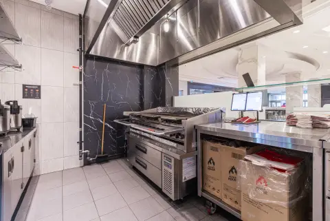 Grill line with refrigerated bases under the hood
