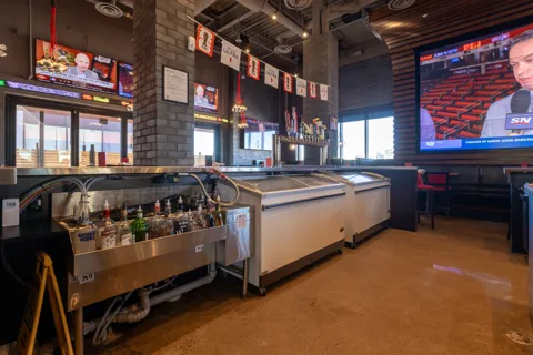 Shoeless Joe's, project image 17