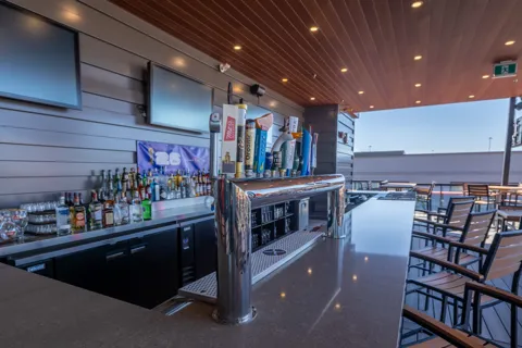 Shoeless Joe's, project image 56