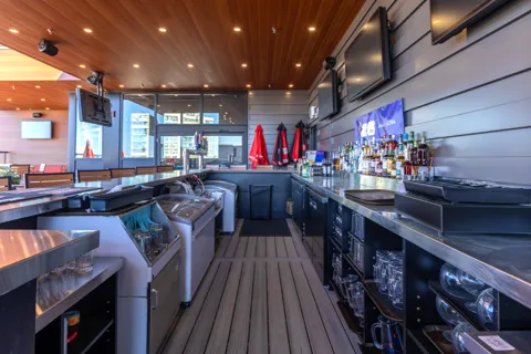 Shoeless Joe's, project image 58